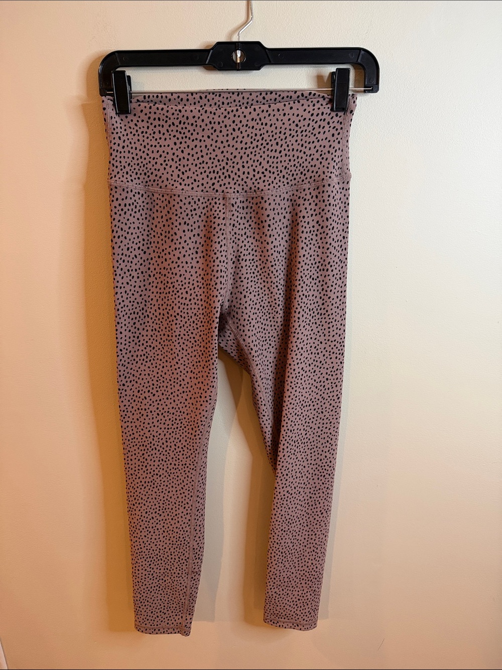 5/$25!! ALLFENIX Women's High-Rise Mauve Dot Leggings